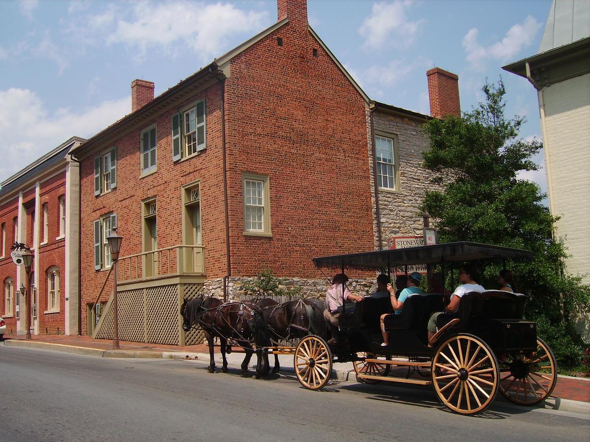 A B&B At Llewellyn Lodge Lexington Buitenkant foto
